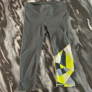 Gap fit crop leggings